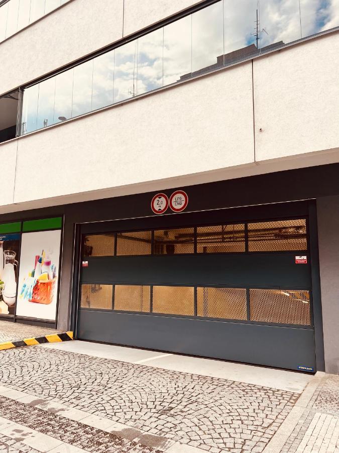 White Pearl Studio With Parking In Holesovice 프라하 외부 사진